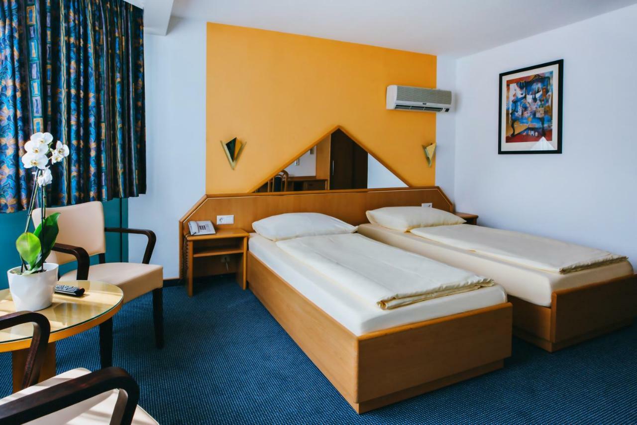 Hotel Central Weil am Rhein Ngoại thất bức ảnh